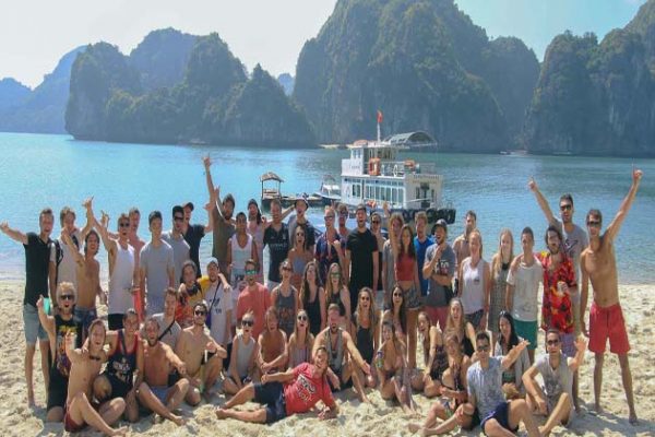 What is SIC Tours & the Differences from Private Tours| Go Vietnam Tours