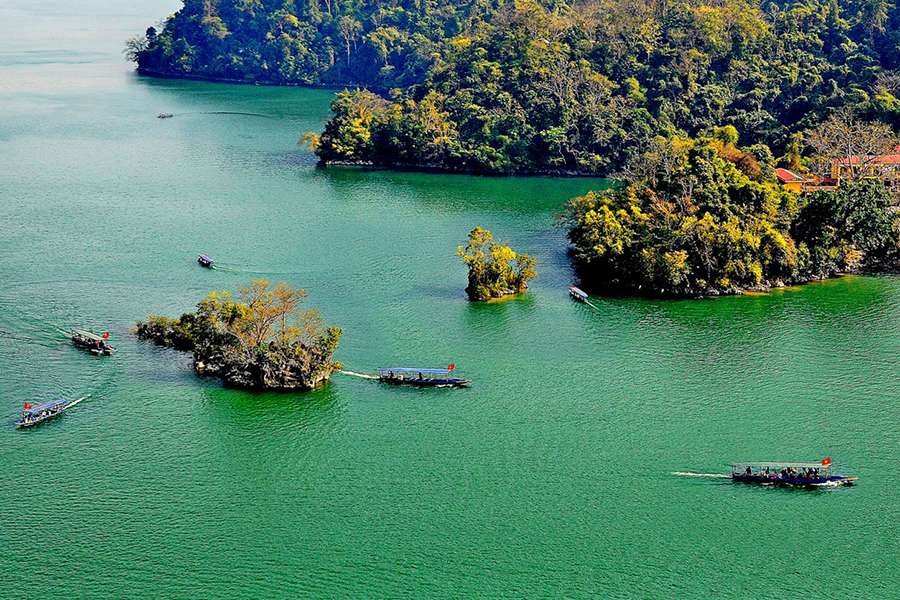 Ba Be Lake, Bac Kan - Vietnam adventure tours