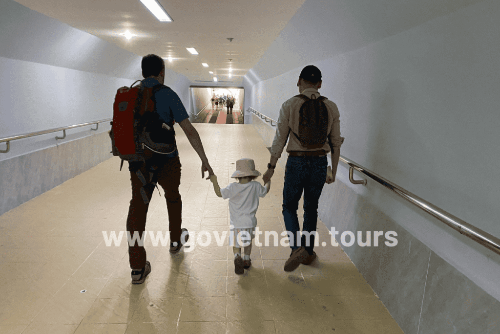 create happy moment with your family tour