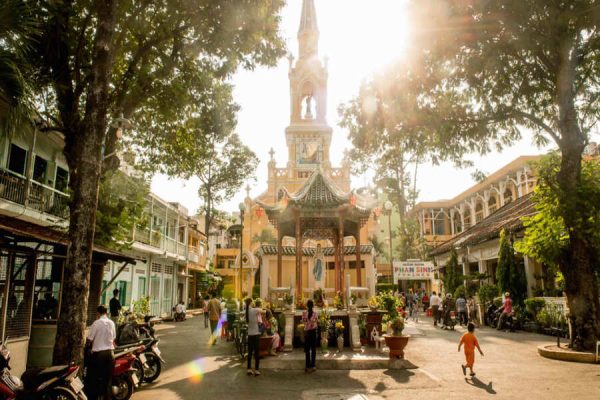 visit ho chi minh in a trip to vietnam 12 days